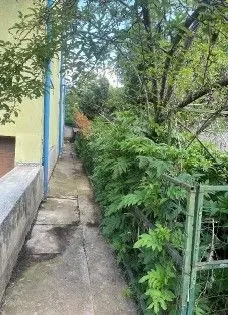 Metrou Laminorului Vila S+P+1+M nefinisata la interior zona linistita