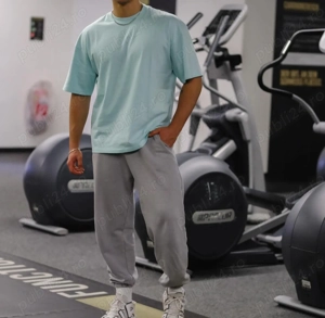 Hetero, caut doar tipi HETERO sau BI pentru diverse curiozități 