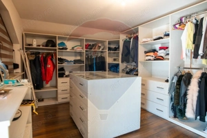 Casă / Vilă cu 5 camere de vânzare - imagine 20