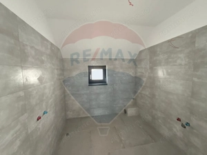 Casă / Vilă cu 4 camere de vânzare în zona Lascar Catargiu - imagine 3