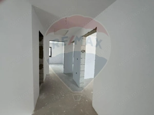 Casă / Vilă cu 4 camere de vânzare în zona Lascar Catargiu - imagine 5