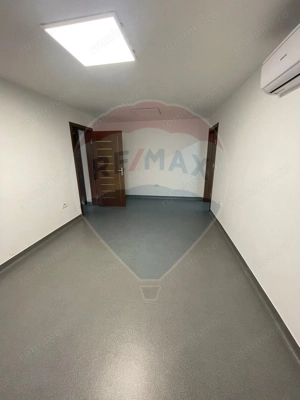 Spațiu comercial de 43.72mp de închiriat în zona Central - imagine 6