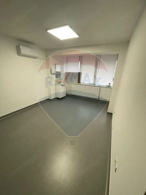 Spațiu comercial de 43.72mp de închiriat în zona Central - imagine 5