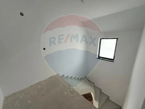 Casă / Vilă cu 4 camere de vânzare în zona Lascar Catargiu - imagine 4