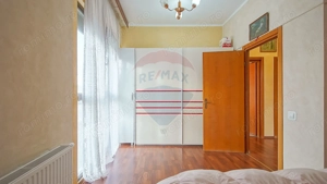 Casă / Vilă cu 4 camere de vânzare în zona Tractorul - imagine 17