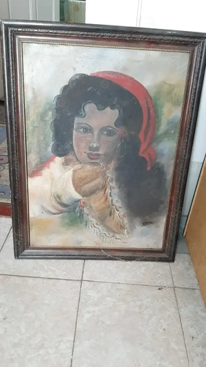 Scufita rosie,tiganca