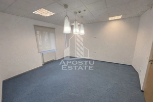 Spatiu pentru birouri de 147 mp, 5 camere, la parter, zona centrala - imagine 3