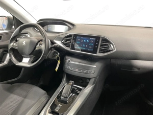 Peugeot 308 - imagine 8