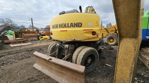 Excavator pe roți New Holland MH Plus - imagine 4