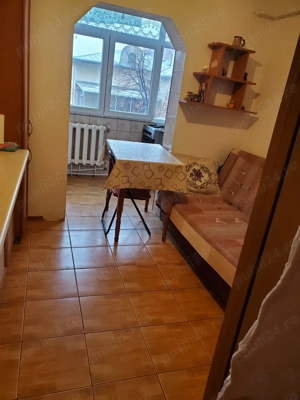 Ofer spre inchiriere apartament cu doua camere