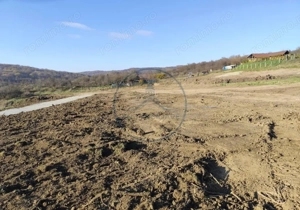  De vânzare teren intravilan – 500 mp + cotă parte drum