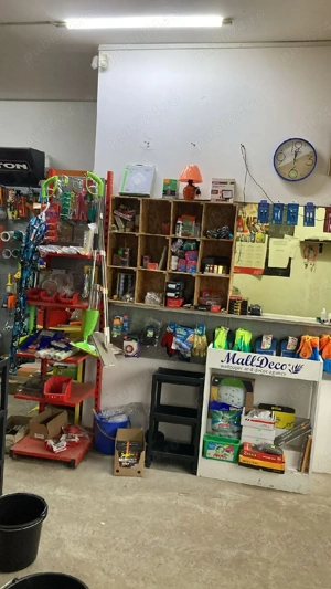 Vând spatiu comercial cu marfa,stivuitor, in localitatea balaceanu,judet buzău. - imagine 4