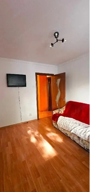 Apartament 3 camere decomandate zona Inel 2 - imagine 3