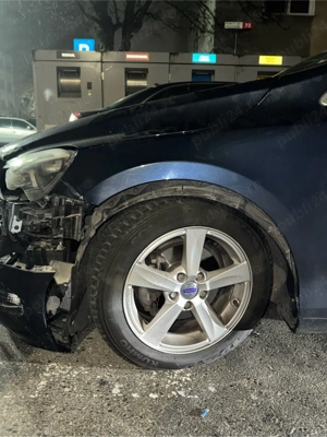 Vand volvo V40 1.6D 2014 avariat  - imagine 3