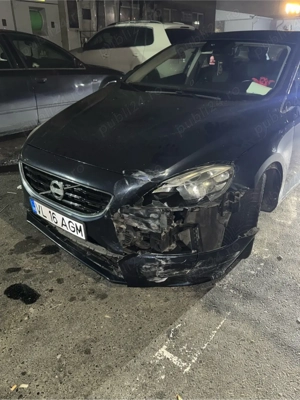 Vand volvo V40 1.6D 2014 avariat 