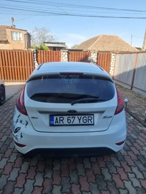 Vand ford fiesta an 2010 - imagine 2