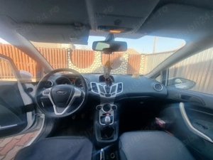 Vand ford fiesta an 2010 - imagine 3