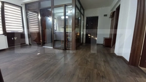 Apartament mobilat, 3 camere, 63 mp, curte 49 mp, parcare, cart Europa !