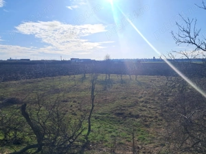 Vând teren intravilan, 833 metrii pătrați, în comuna Vladimirescu 