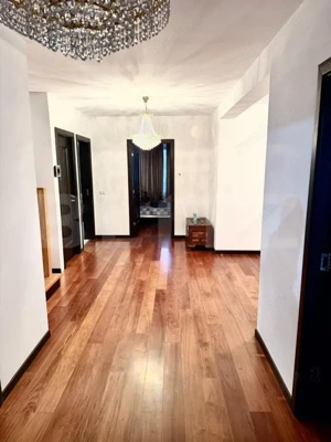 Casa de lux, 270mp utili, 7 camere, 1800mp teren in Salcea - imagine 5