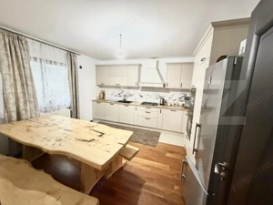 Casa de lux, 270mp utili, 7 camere, 1800mp teren in Salcea - imagine 8