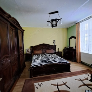 Vând set dormitor lemn,pal, Mdf-+cadou