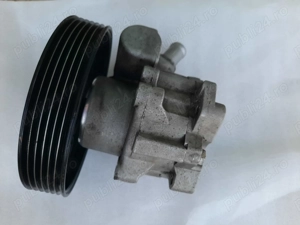 Pompă servodirecție peugeot 407 1.8 benzină  - imagine 4