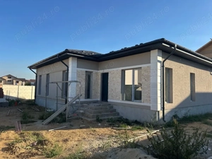 Casa 4 Camere Curte 700 mp