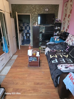 De vanzare garsoniera, situata la etajul 1, mobilata și utilata 12.000 euro negociabil