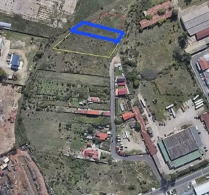 Teren intravilan sau schimb cu apartament 3-4 camere