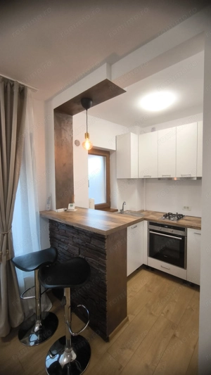 Zona Ronat, apartament la vila, totul nou, parcare privata, centrala, clima - imagine 6