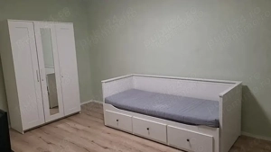 Inchiriez garsoniera in Girocului, et.3, suprafata utila de 30 mp.