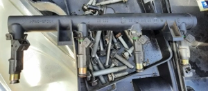 Rampa cu injectoare peugeot 407 1.8 benzină 