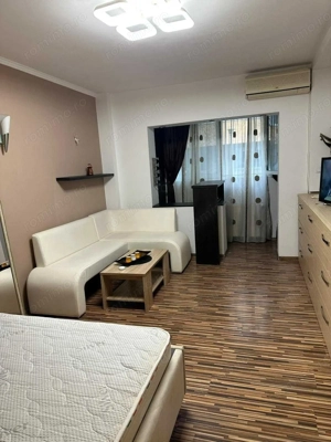 Garsonieră modernă, decomandată, balcon, parter, Auchan Vitan