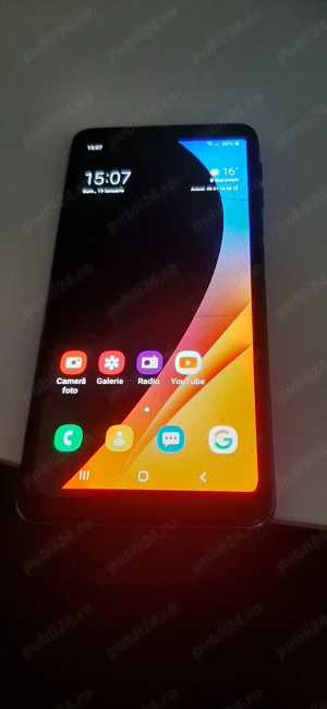 vând telefon A7 2018. 