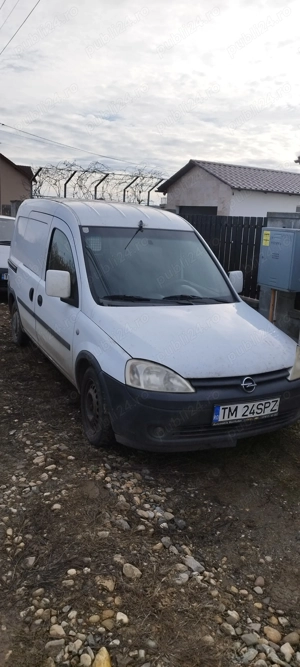 Dezmembrez Opel Combo  - imagine 2