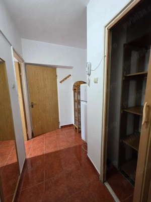 Închiriez garsonieră mobilată   Dristor, metrou, ParkLake - imagine 2