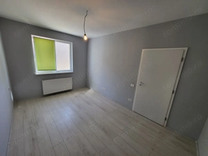 Bloc Nou. Etaj 1. Decomandat. Bucatarie inchisa. Asfalt. Transport in comun. - imagine 8