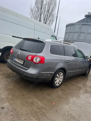Vând Volkswagen Passat b6 2.0TDI