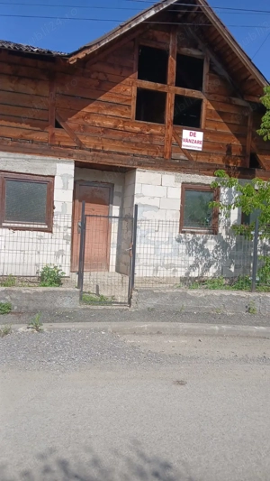 Vand casa cu teren in Viseu de sus