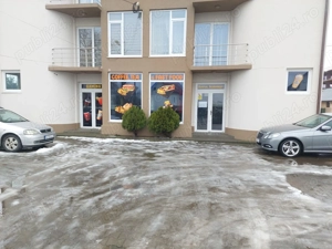 Închiriez spațiu comercial