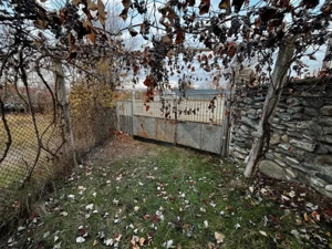 Casă + teren generos de vânzare în Strâmba Jiu  - imagine 8