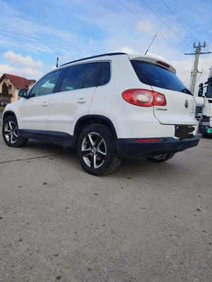 Vând Volkswagen Tiguan 2009, motor 2.0 TDI diesel, 4x4 (4Motion) - imagine 8