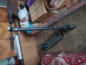 Vând trotineta electrica