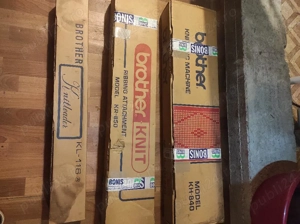 Vand masina de tricotat Brother noua