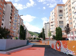 Răcădău, 2 camere, parcare, disponibil imediat.