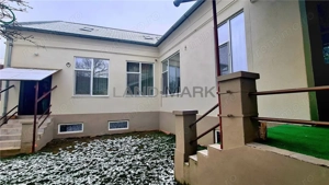 Casa cu 10 camere de vanzare,  zona Semicentrala, - imagine 2