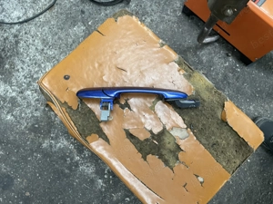 Mâner dreapta Mazda 3 an 2006 