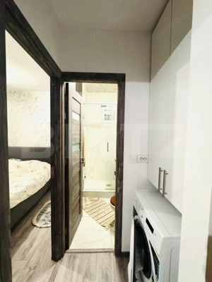 Apartament de vanzare, cu 2 camere, renovat complet, etaj 3 - imagine 6