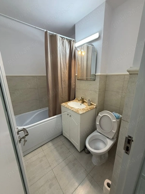 Inchiriez apartament 2 camere ultracentral mobilat etaj 1 - imagine 9